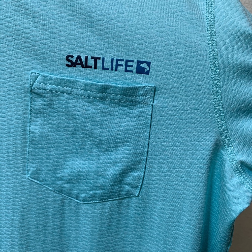 Men’s new Salt Life, athletic tee NWOT. Size XL
